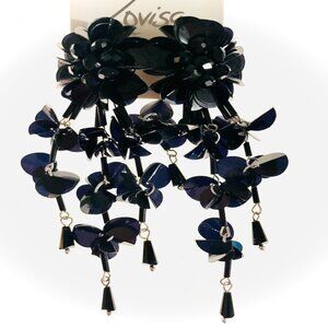 Pair of Elegant Dressy Black Floral Drop Earrings 